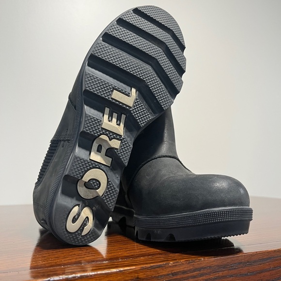 SOREL Boots - Picture 4 of 5